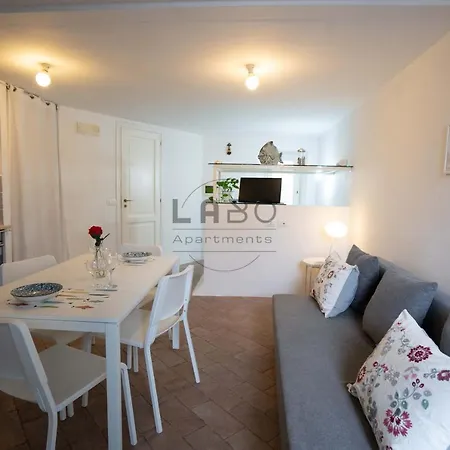 Lullaby טרופאה